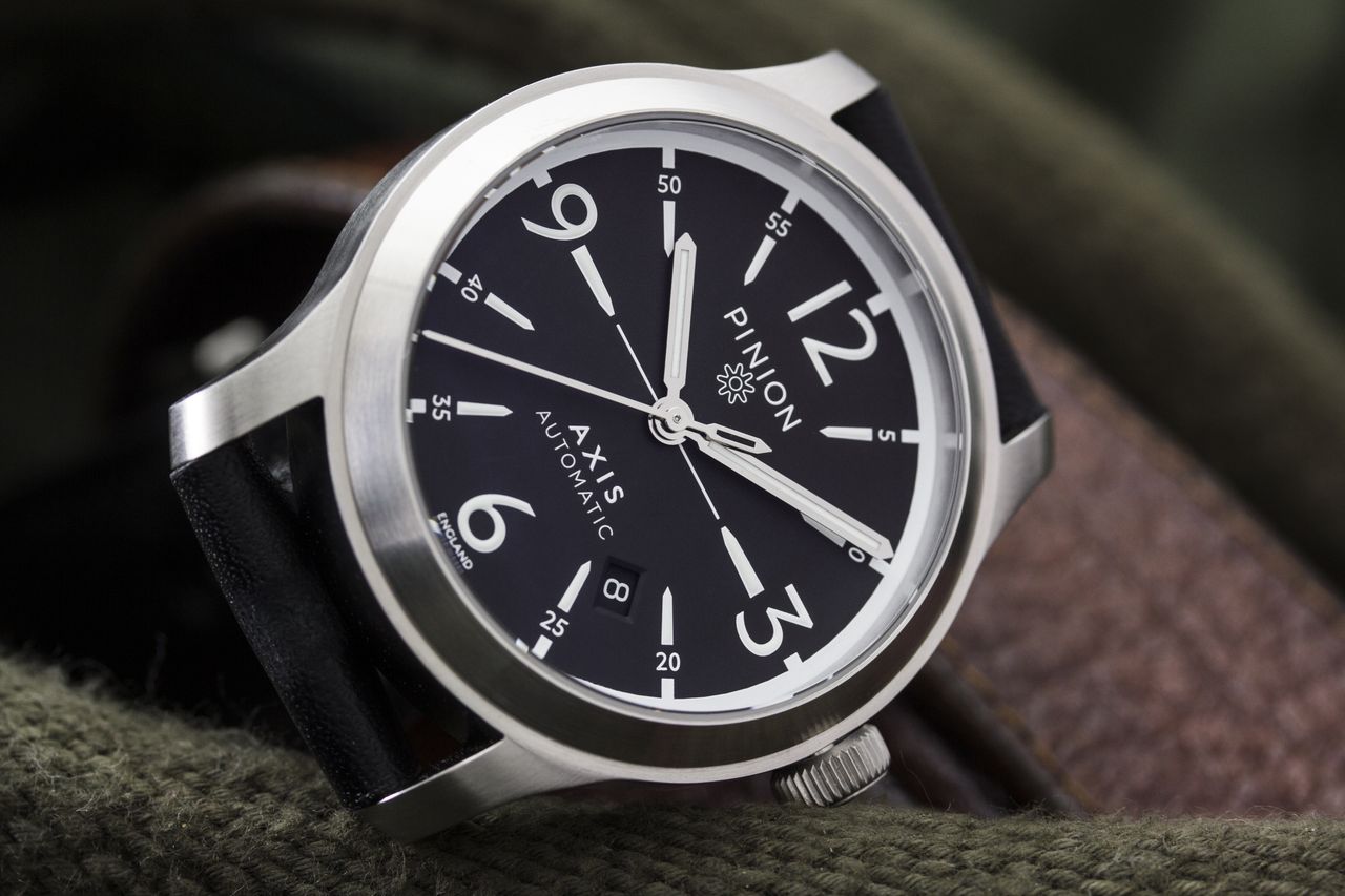 Pinion Axis Steel watch