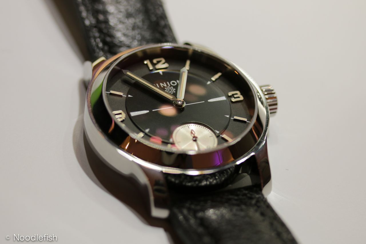 Pinion Pure Steel LE hand wound watch