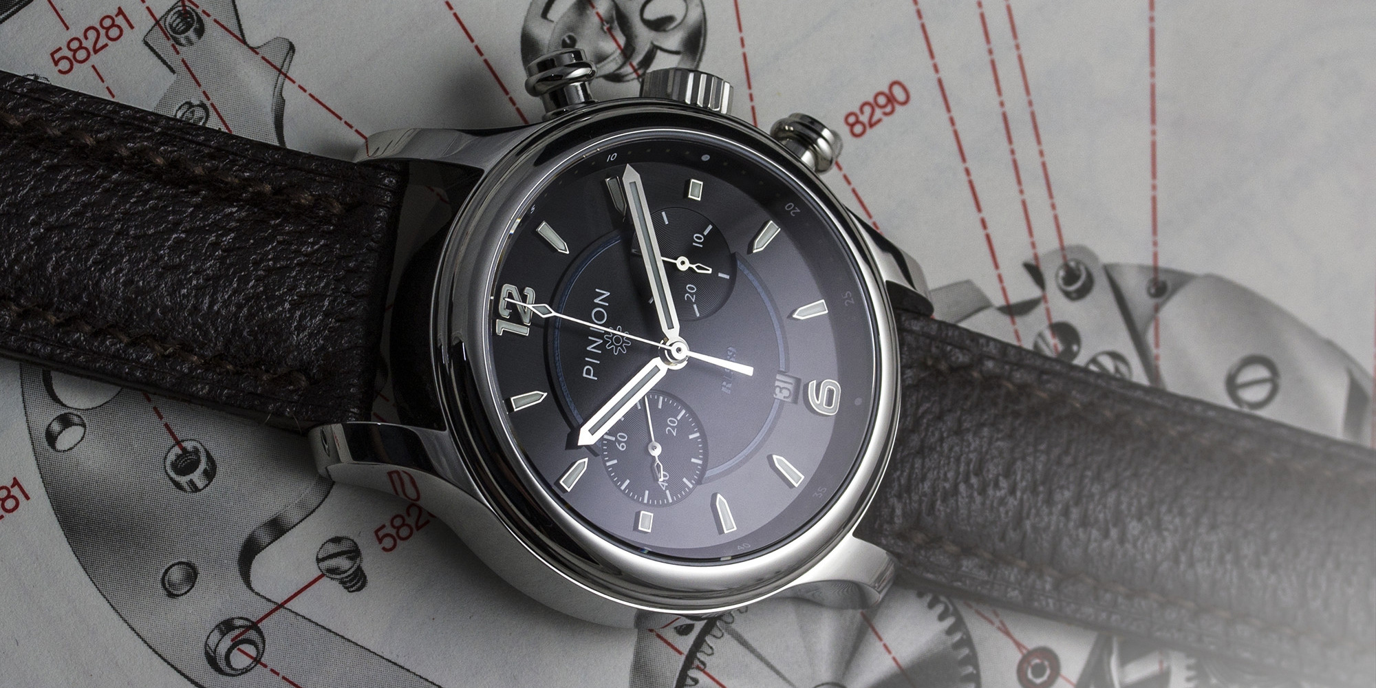 pinion-r1969-chronograph-valjoux-7734-watch-01
